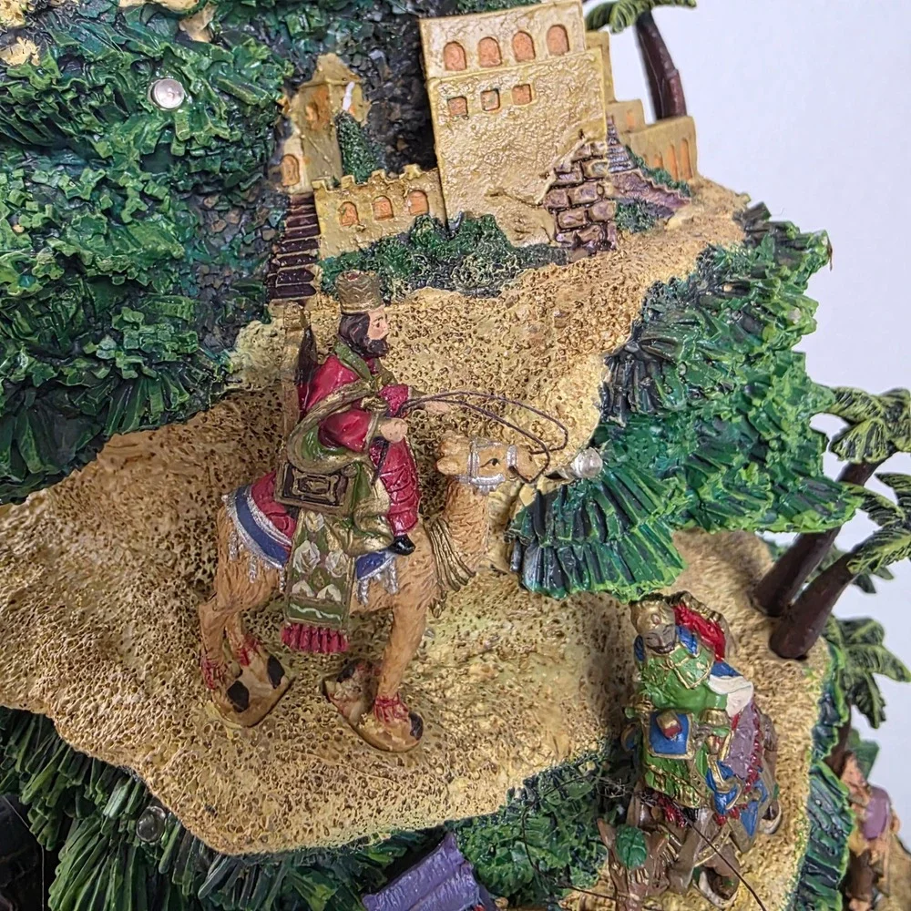 Thomas Kinkade Glory to the Newborn King Illuminated Nativity Tree Music 2005